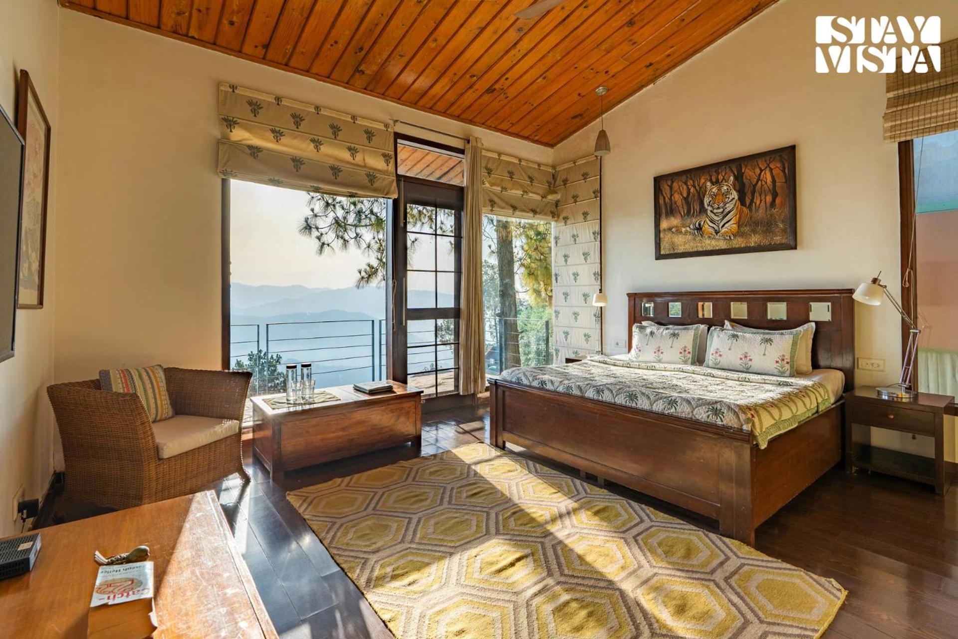 Stayvista At Hillcrest Villa With Valley View, Bonfire And Heater Касаули Экстерьер фото