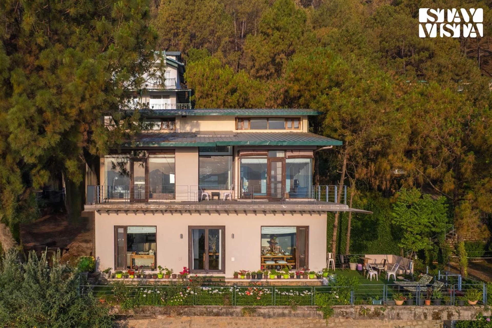 Stayvista At Hillcrest Villa With Valley View, Bonfire And Heater Касаули Экстерьер фото