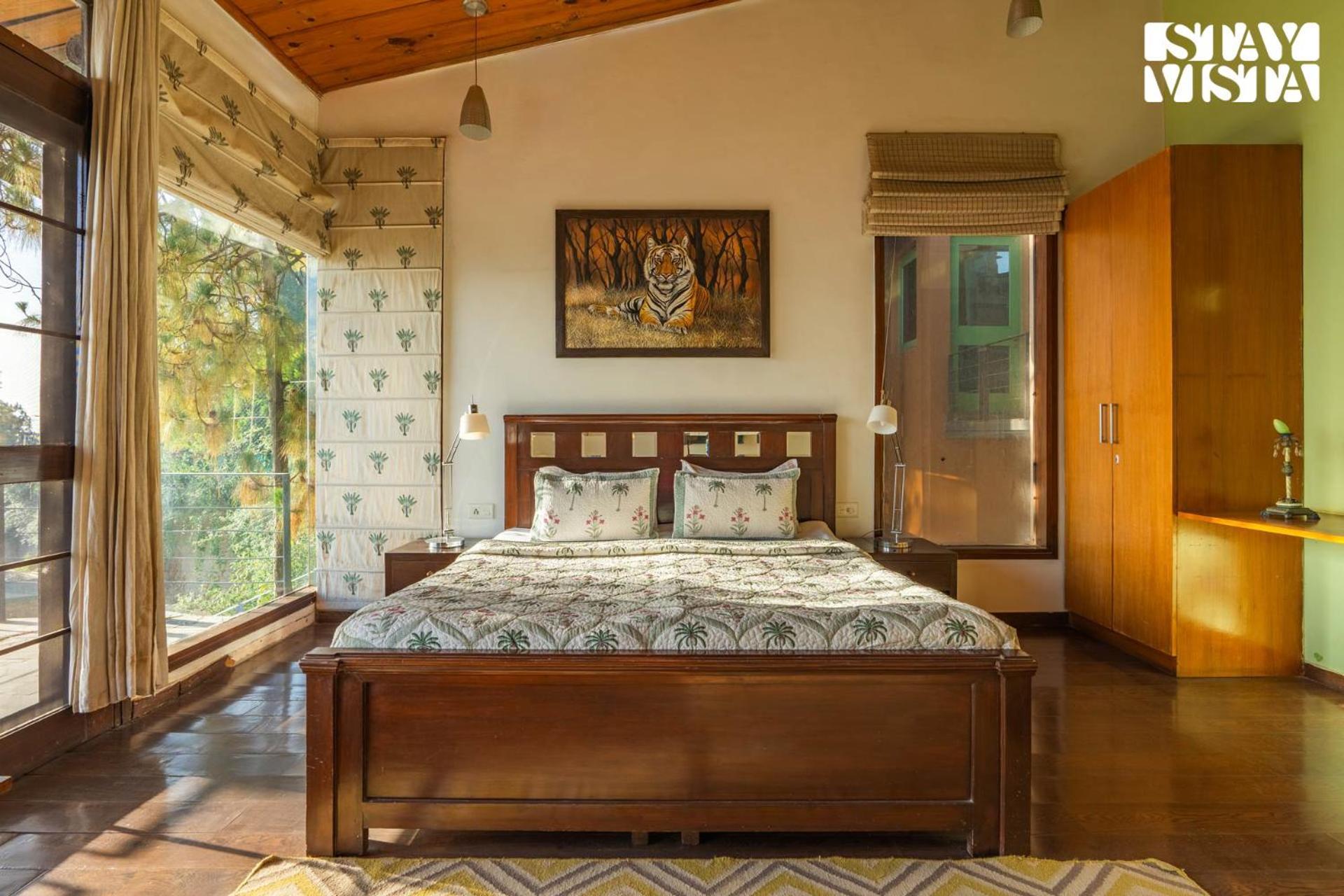Stayvista At Hillcrest Villa With Valley View, Bonfire And Heater Касаули Экстерьер фото